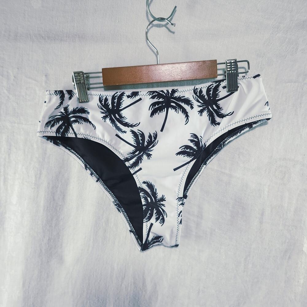 NWOT Womens SZ Med Bikini Bottom Black Palm Tree on White Print Cute Cut